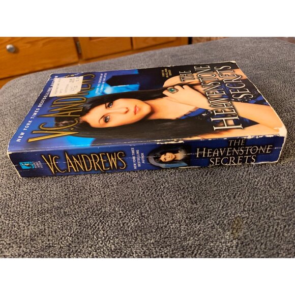 V.C. Andrews "The Heavenstone Secrets" Paperback Book - Picture 4 of 7